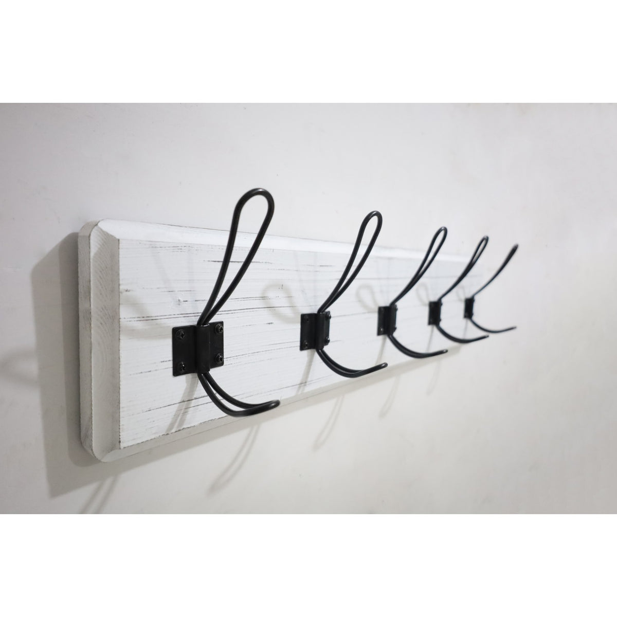 Rustic Wall Mounted 24" (610mm) Coat Rack with 5 Rustic Hooks Solid Pine Wood Whitewash - GWA314