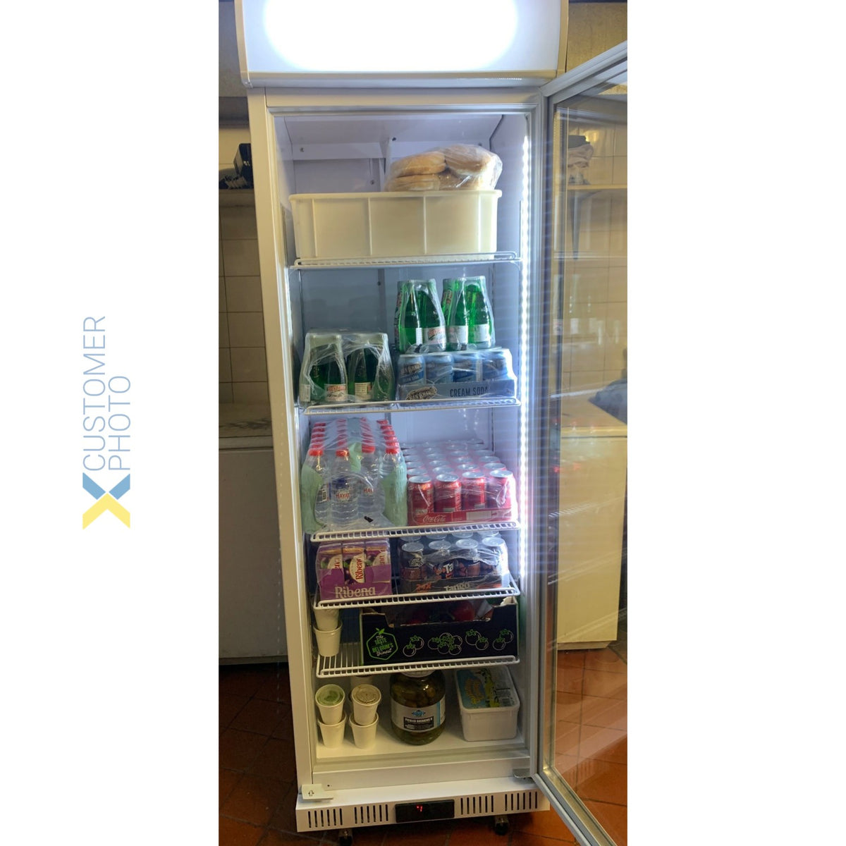 Commercial Drink cooler Upright 402 litres Dynamic cooling Hinged glass door Canopy light - LG402DF