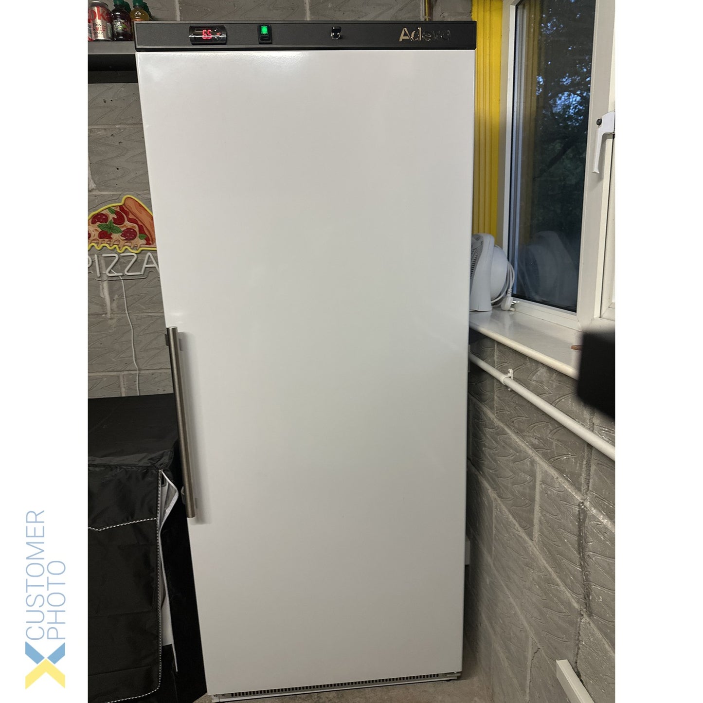 600lt Commercial Refrigerator Upright cabinet White Single door Ventilated cooling - WR600