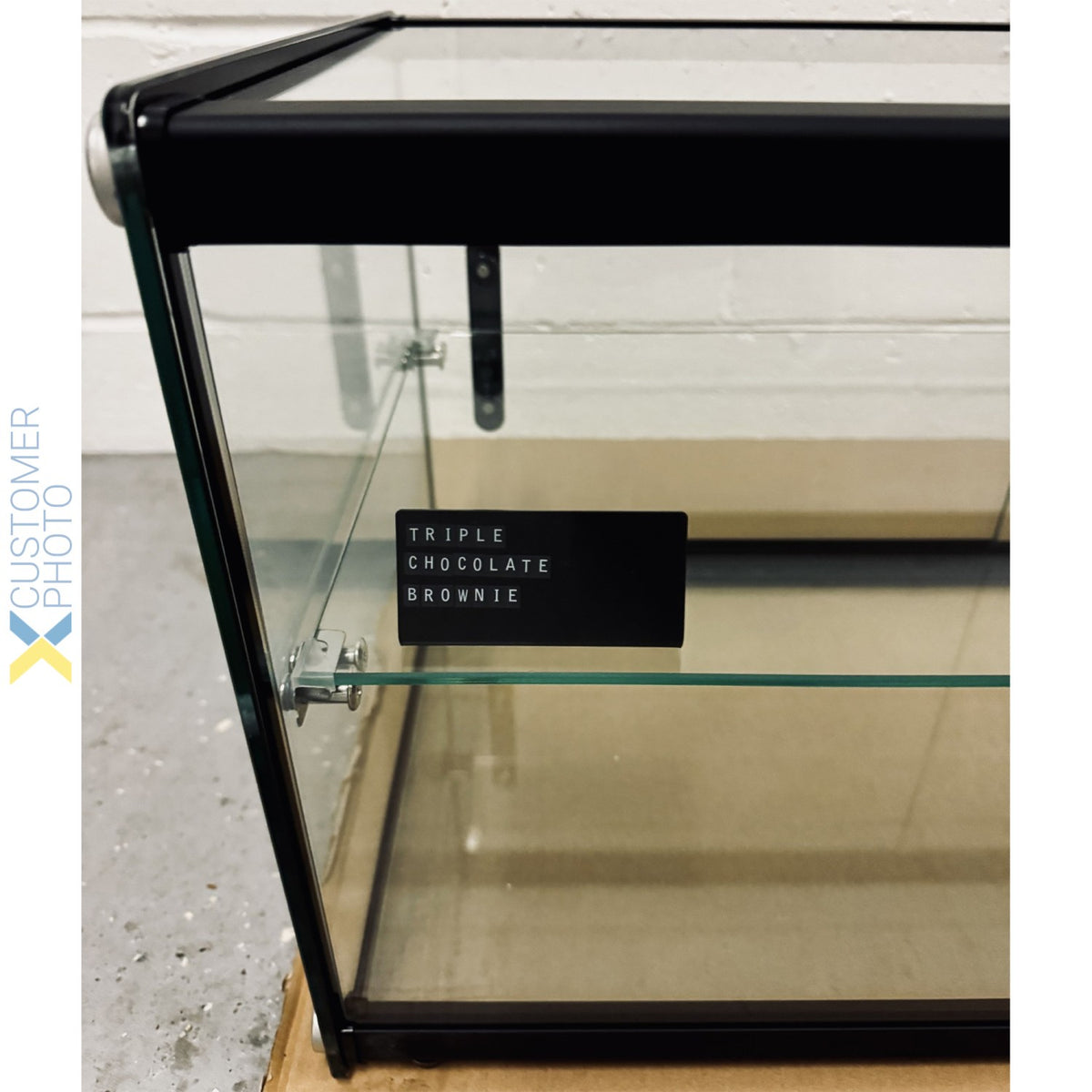 Neutral Display Case Black 827x368x366mm - ZW90